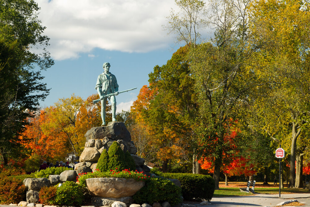 Fall Date Ideas: 20 Ways to Celebrate Autumn near Concord's Colonial Inn